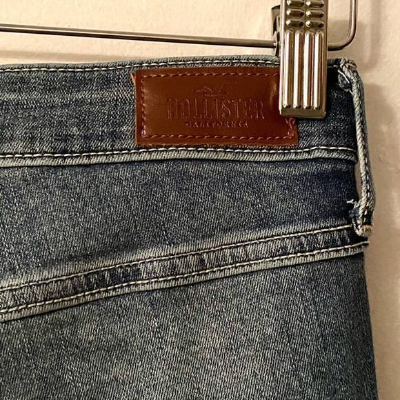 Ultra High Rise Super Skinny - Ripped Medium - Picture 8 of 8